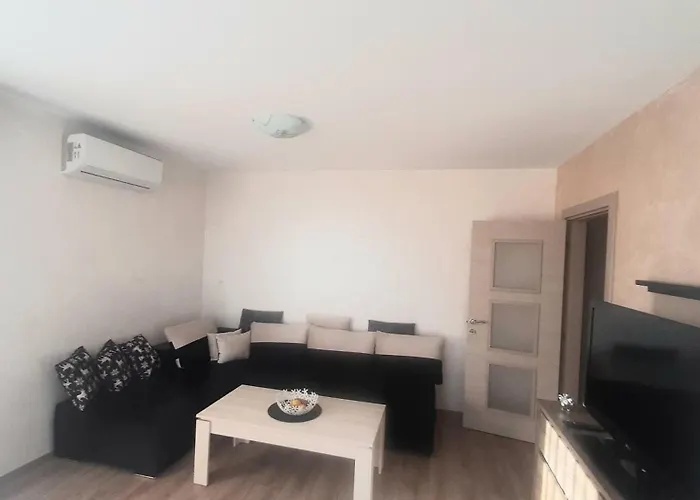 за гости 2 тракия плаза שומן